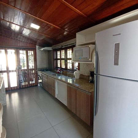 Moreira Casa Com Churrasqueira E Ar-Condicionado อูบาตูบา ภายนอก รูปภาพ