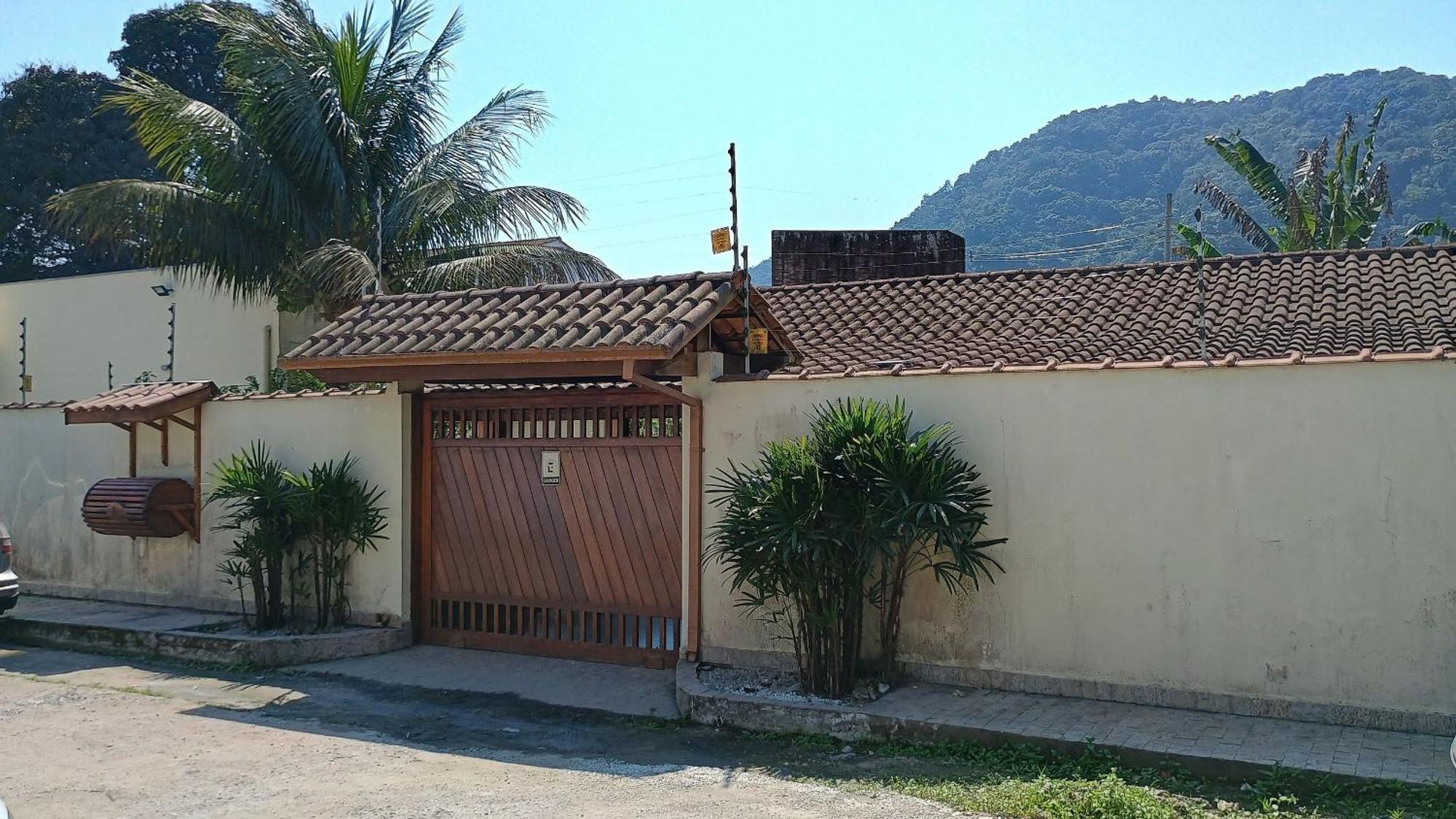 Moreira Casa Com Churrasqueira E Ar-Condicionado อูบาตูบา ภายนอก รูปภาพ
